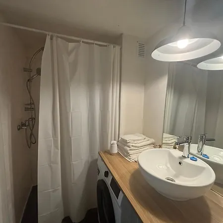 Compact In Apartament *